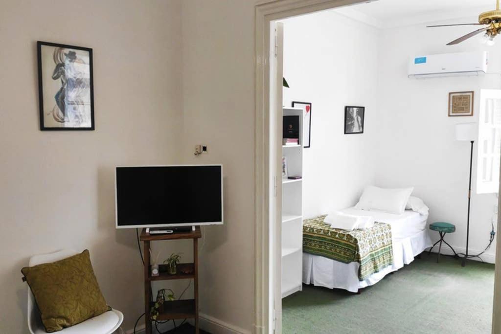Apartamento Amplio, tranquilo y muy luminoso departamento de 3 ambientes a metros del Obelisco y del Teatro Colón Ciudad Autónoma de Ciudad Autónoma de Buenos Aires Exterior foto