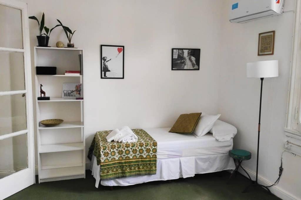 Apartamento Amplio, tranquilo y muy luminoso departamento de 3 ambientes a metros del Obelisco y del Teatro Colón Ciudad Autónoma de Ciudad Autónoma de Buenos Aires Exterior foto